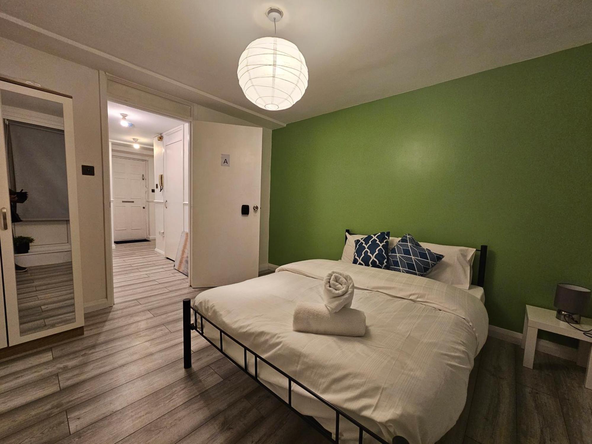 London Mile End Rooms Luaran gambar