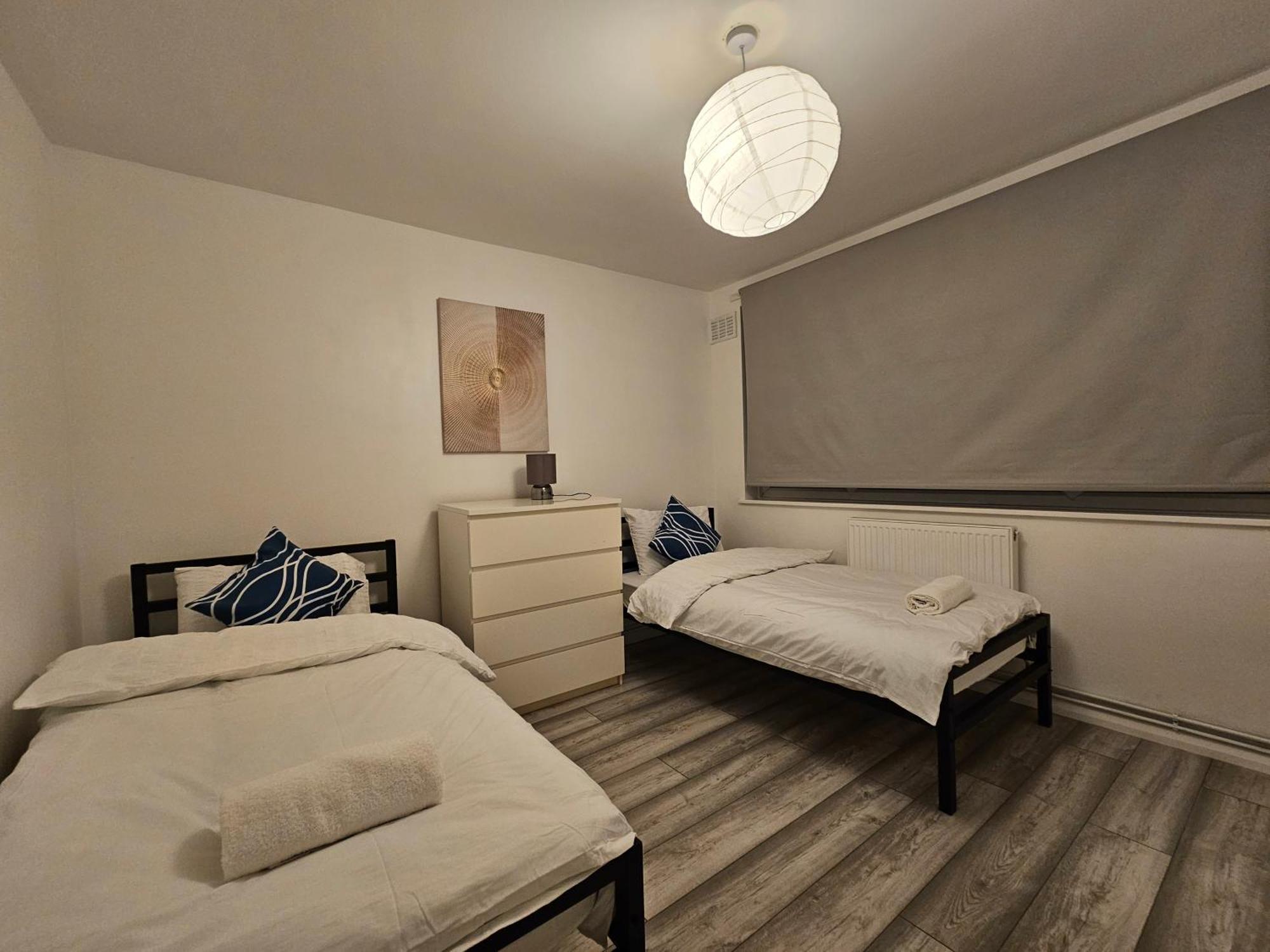 London Mile End Rooms Luaran gambar